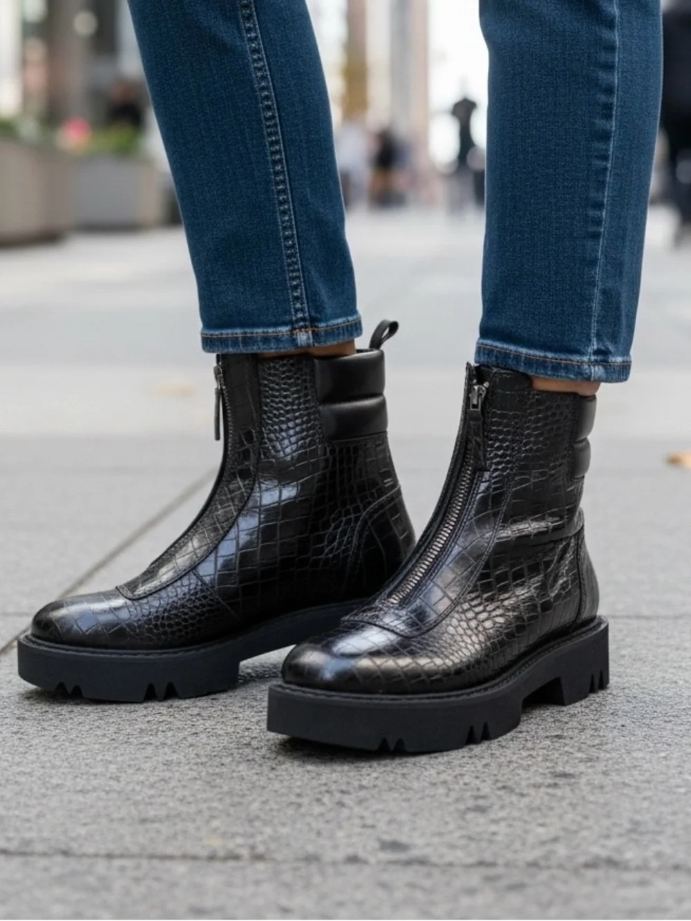 Aquatalia Harlo Black Crocodile Leather Black Boots. Size 7
